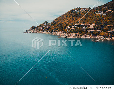 Aerial view of beautiful tropical beach and sea with palm and other tree in koh samui island 41485356