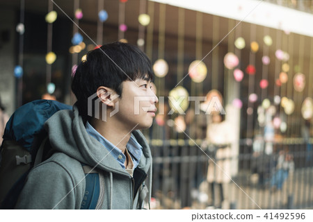 Young man, Travel, Korea, Insadong, Street 41492596