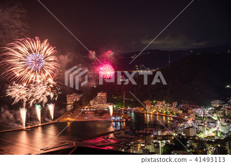 (靜岡縣)熱海的夜景100萬美元和海上煙花 (靜岡縣)熱海的夜景100萬美元和海上煙花 41493113