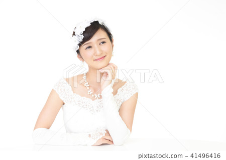 Beautiful bride 41496416