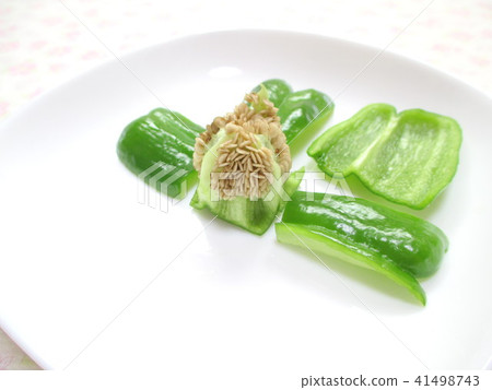 Leave seeds of green peppers clean How to prepare dishes 41498743