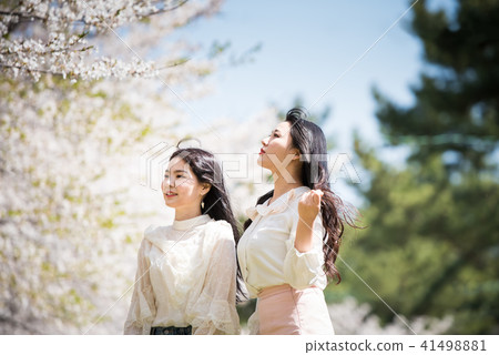 A friendship trip 41498881