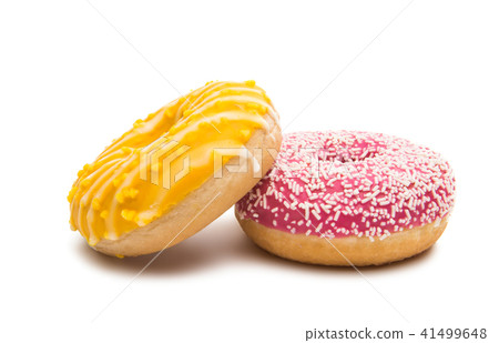 donuts in glaze isolated 41499648
