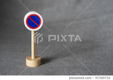 No Stop traffic sign No Stop traffic sign 41500710