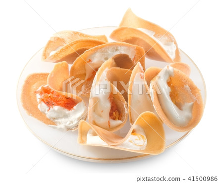 Thai Crispy Pancake with Coconut Cream and Salted  41500986