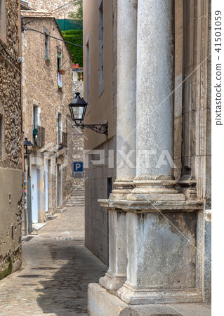 Nice ancient street detail in spanish town Gerona 41501059