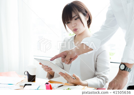 a working woman                          41505636