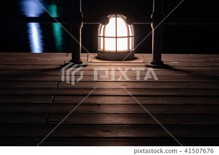 路燈在晚上·路燈 41507676