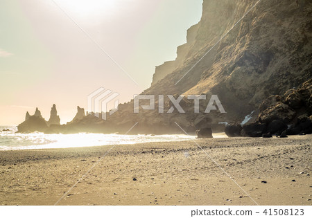 Reynisfjara black sand beach in Vik, Iceland 41508123