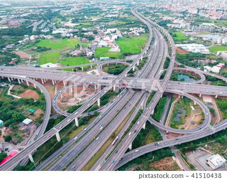 交匯處的鳥瞰圖 41510438