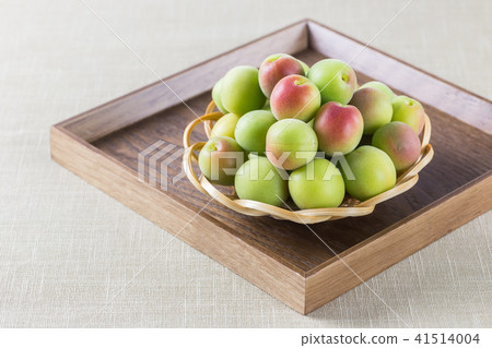 青梅膏藥的小李子 41514004