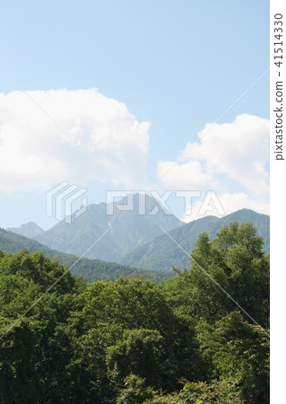 Summer sky seen from mountainous areas near Kiyosato, Hokuto city covered in deep green Summer sky seen from mountainous areas near Kiyosato, Hokuto city covered in deep green 41514330