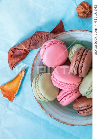 Cake macaron or macaroon bowl top view 41516842