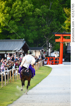 Aoi festival horse riding ceremony 41517785