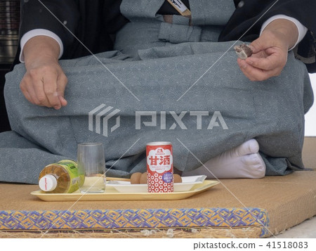 一個坐05的男人 一個坐05的男人 41518083
