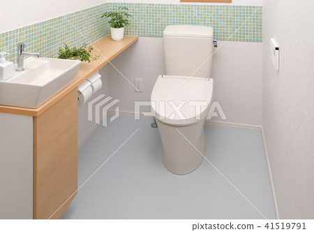 toilet  41519791