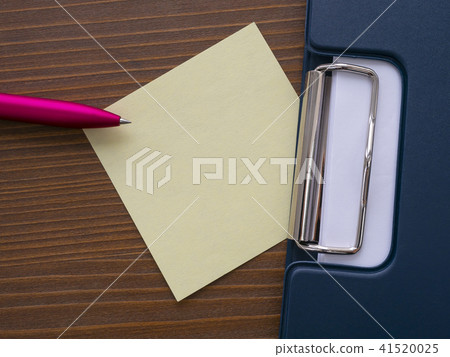 商業形象·活頁夾·粘滯便箋·女性 41520025