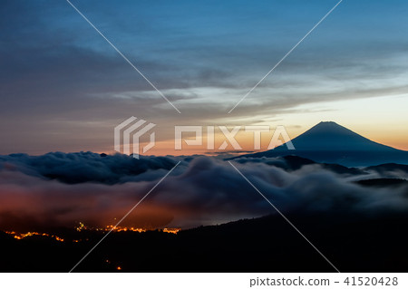 富士山和蘆之湖(大仙的夜景) 富士山和蘆之湖(大仙的夜景) 41520428