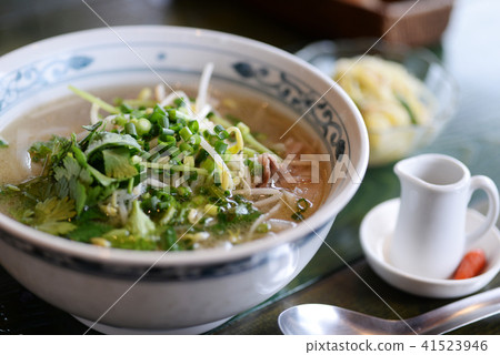 Four Vietnamese Cuisine Rice Noodle Pakuti Herbs Herb Coriander Fish Soy Asia 41523946