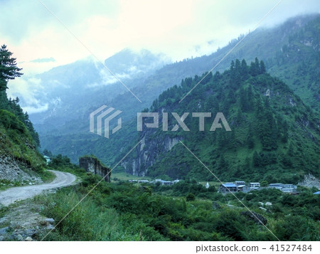 Evening time on Annapurna Circuit trek Evening time on Annapurna Circuit trek 41527484