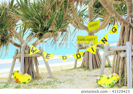 Beach wedding Beach wedding 41529425