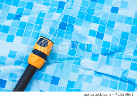 water runs out of the hose water runs out of the hose 41529601