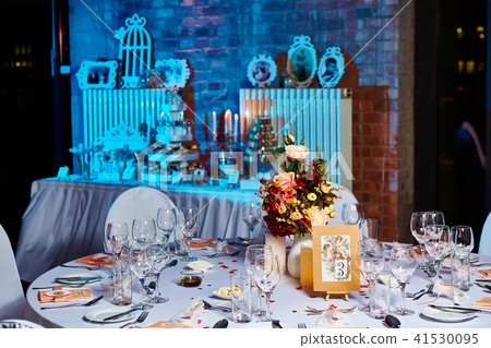 Table set for wedding 41530095