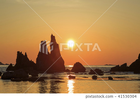 和歌山縣·Hashima Pier岩石的日出 41530304