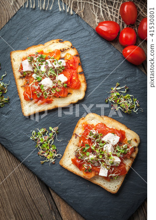 Delicious bruschetta 41530801