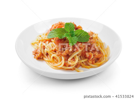 spaghetti pasta with tomato beef sauce in plate  41533824