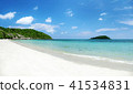 Clear water and blue sky on tropical sandy beach 41534831