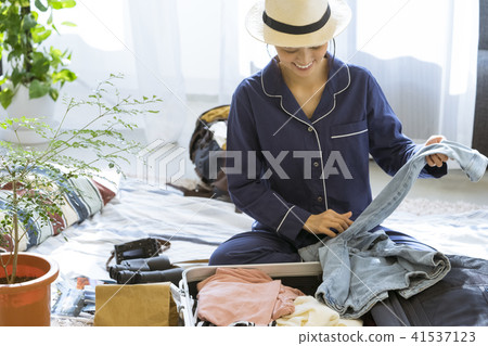 Female lifestyle travel 41537123