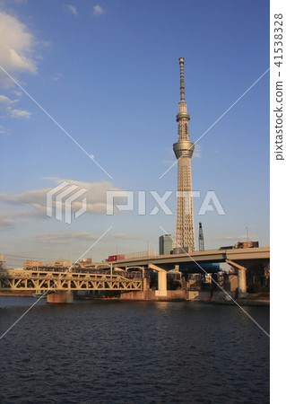 Tokyo sky tree in winter and Tobu Railway 41538328