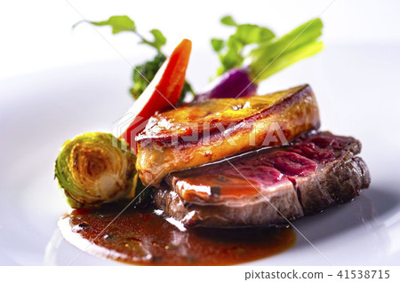 美味的牛肉菜餚 41538715