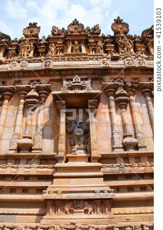Ganesha, niche on the southern wall, Subrahmanyam shrine, Brihadisvara Temple complex, Tanjore Ganesha, niche on the southern wall, Subrahmanyam shrine, Brihadisvara Temple complex, Tanjore 41539103