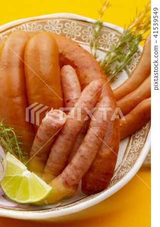 各種各樣的美味香腸 各種各樣的美味香腸 41539549