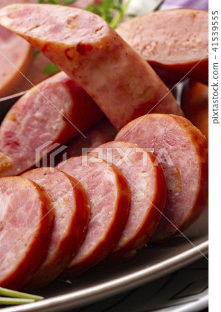 各種各樣的美味香腸 各種各樣的美味香腸 41539555