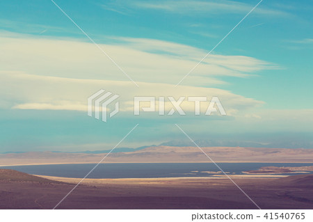Mono lake 41540765