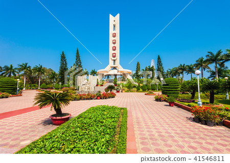 War monument memorial park, Danang 41546811