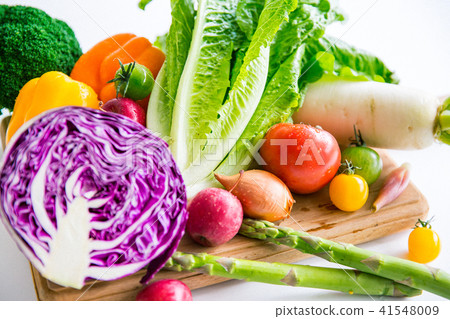 Fresh vegetables 41548009