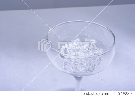 基本酒吧選擇雞尾酒碟 基本酒吧選擇雞尾酒碟 41549289