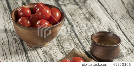 Red tomato Red tomato 41550366
