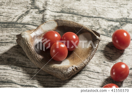 Red tomato Red tomato 41550370