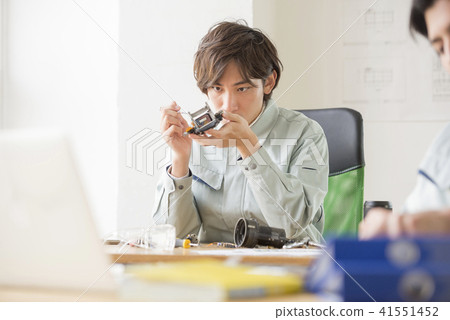 Portrait Male 20's 30's Japanese 2 salaried worker technician job precision instrument 41551452