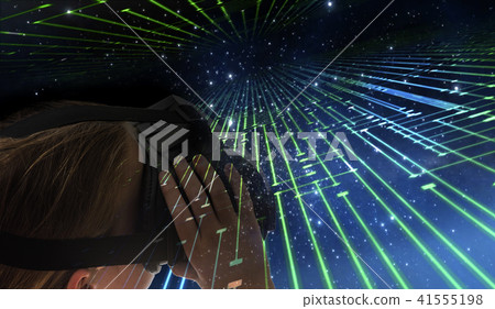 Girl using a virtual reality headset 41555198