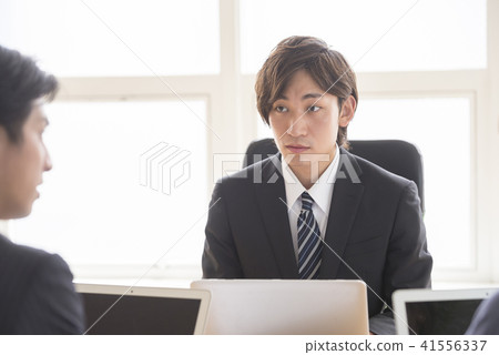 人物肖像男性20年代30年代日本3或2商業商人工薪族 41556337