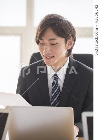 人物肖像男20's 30日本日本商人商人 41556342