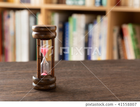 沙漏書架書 41558807