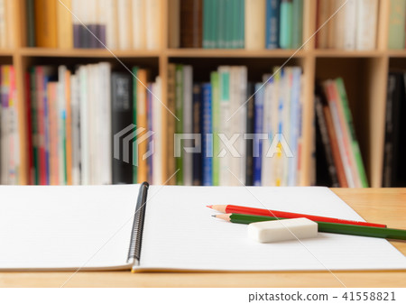 Bookshelf, book, study, learning, education, recurrent education, relearning, reskilling 41558821