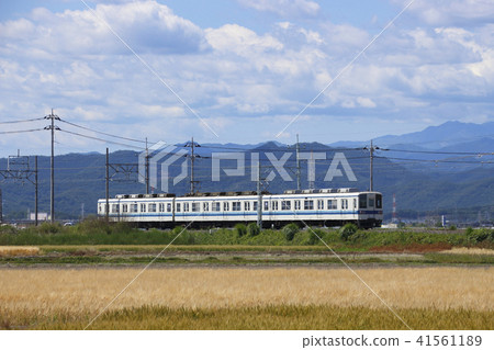 東武伊勢崎800系列(終端部分) 東武伊勢崎800系列(終端部分) 41561189